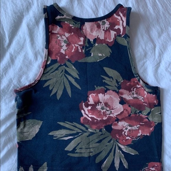 Aeropostale Navy Blue Pink Floral Summer Crop Top Small Cotton Blend - Picture 2 of 3